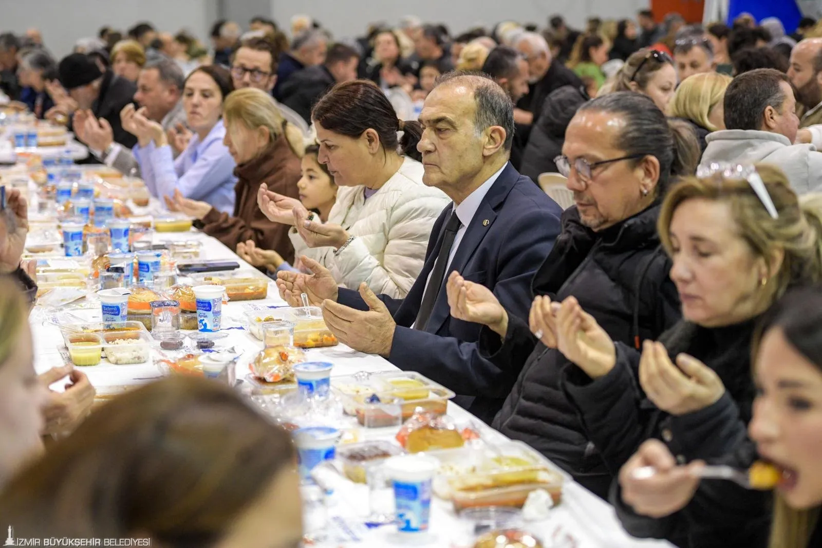 “Hiç kimsenin kendini yalnız hissetmediği bir yaşamı var etmek istiyoruz”