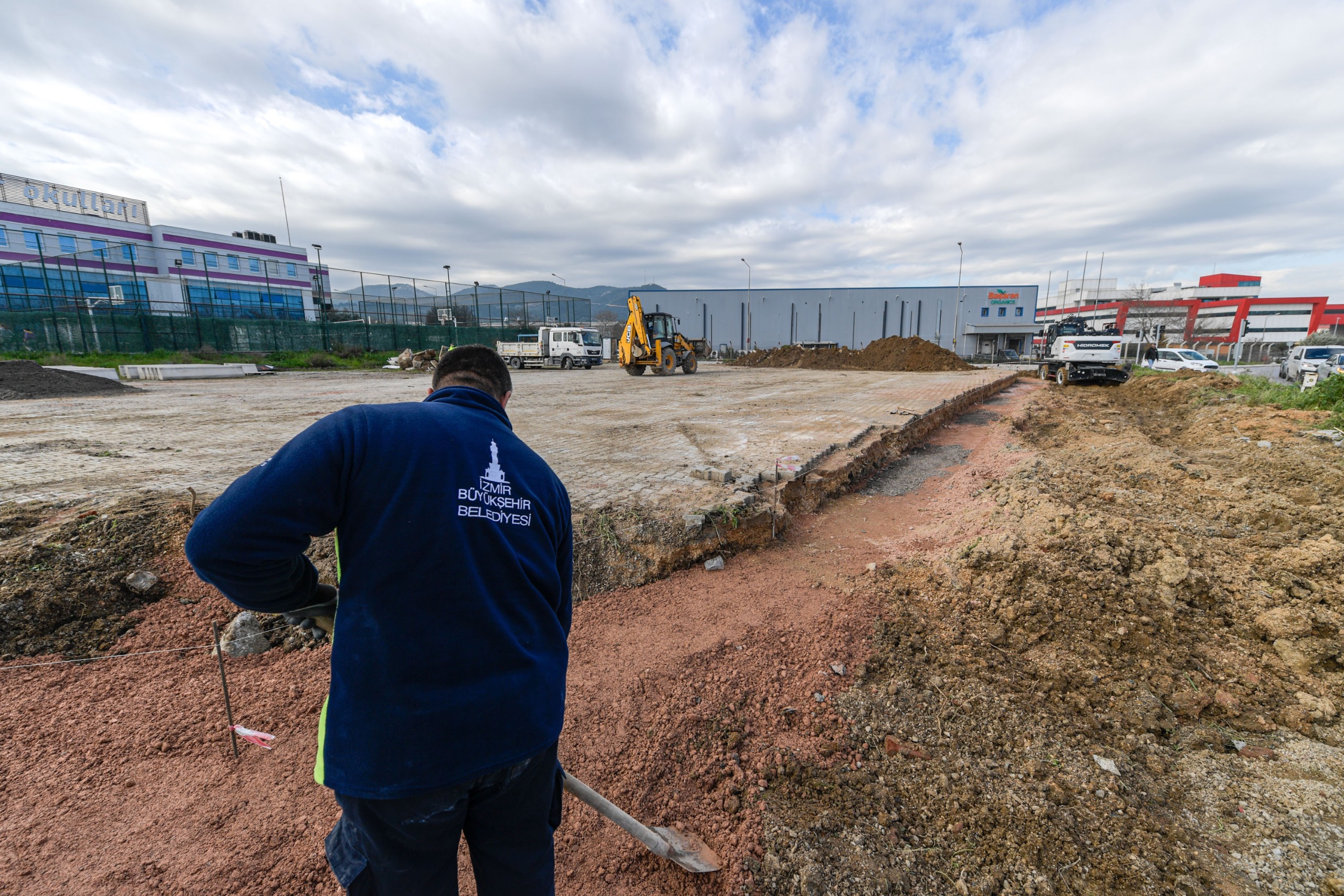 İzmir trafiğine 'şerit' ayarı: Çiğli Ve Gaziemir’de araç kuyrukları tarihe karışacak