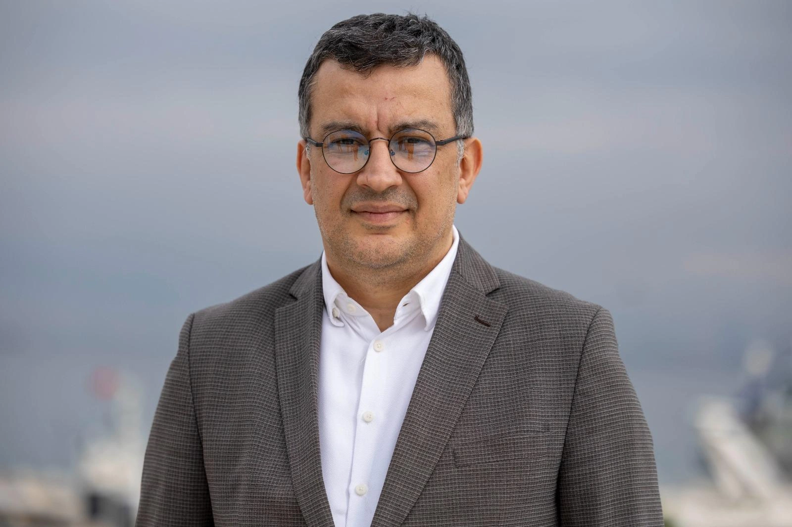 İzmir Körfezi’ne "Amfibi" kalkanı! Hem karada hem denizde giden 5 dev güç