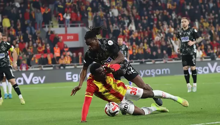 Trendyol Süper Lig’de Avrupa iddiasını sürdüren Göztepe, evinde konuk ettiği