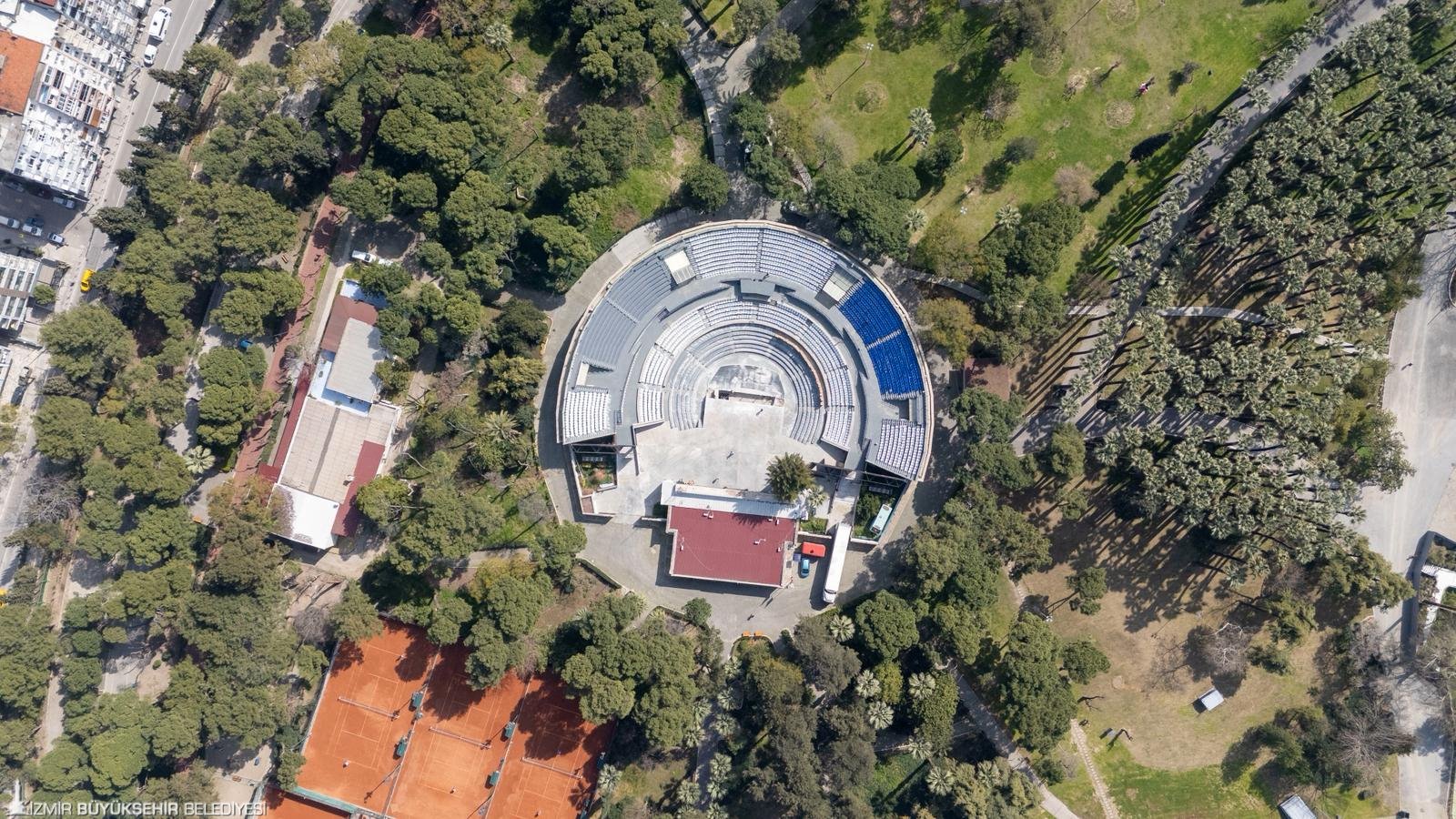 İzmir’in sanat kalbi Kültürpark’ta perdeler, Nisan ayında çok daha konforlu