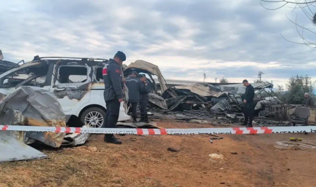 Yaşları 4 ile 9 arasında değişen 5 kardeş ve hamile