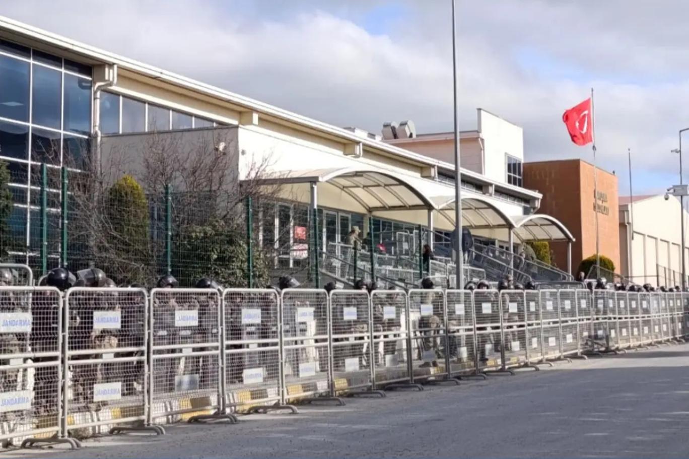 Silivri'de 10. gün: Mehmet Murat Çalık savunmasına başladı