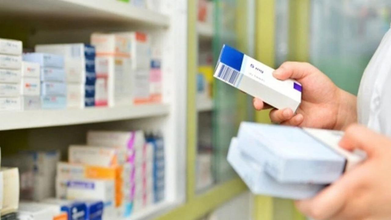 Sağlık Bakanlığı, hastaların reçeteli ilaçlarına ulaşırken yaşadığı "eczane eczane dolaşma"