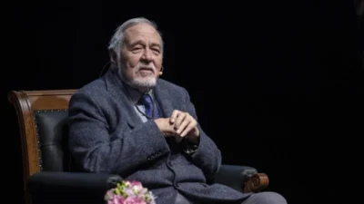 Türkiye'nin önde gelen tarihçilerinden Prof. Dr. İlber Ortaylı'nın sağlık durumuyla