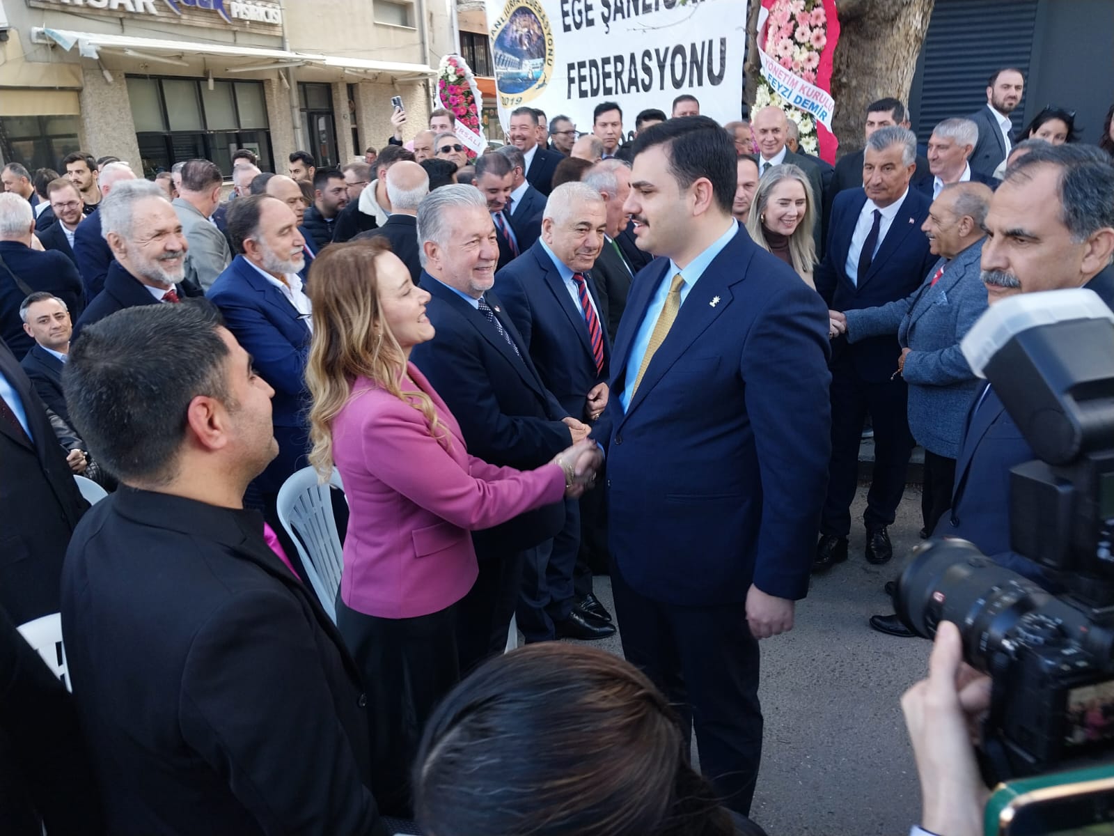 AK Partili İnan’dan 'istihdam ve yatırım' vurgusu: “Çeşme projesi raftan inmeli, Basmane çukuru gündemden çıkmalı"