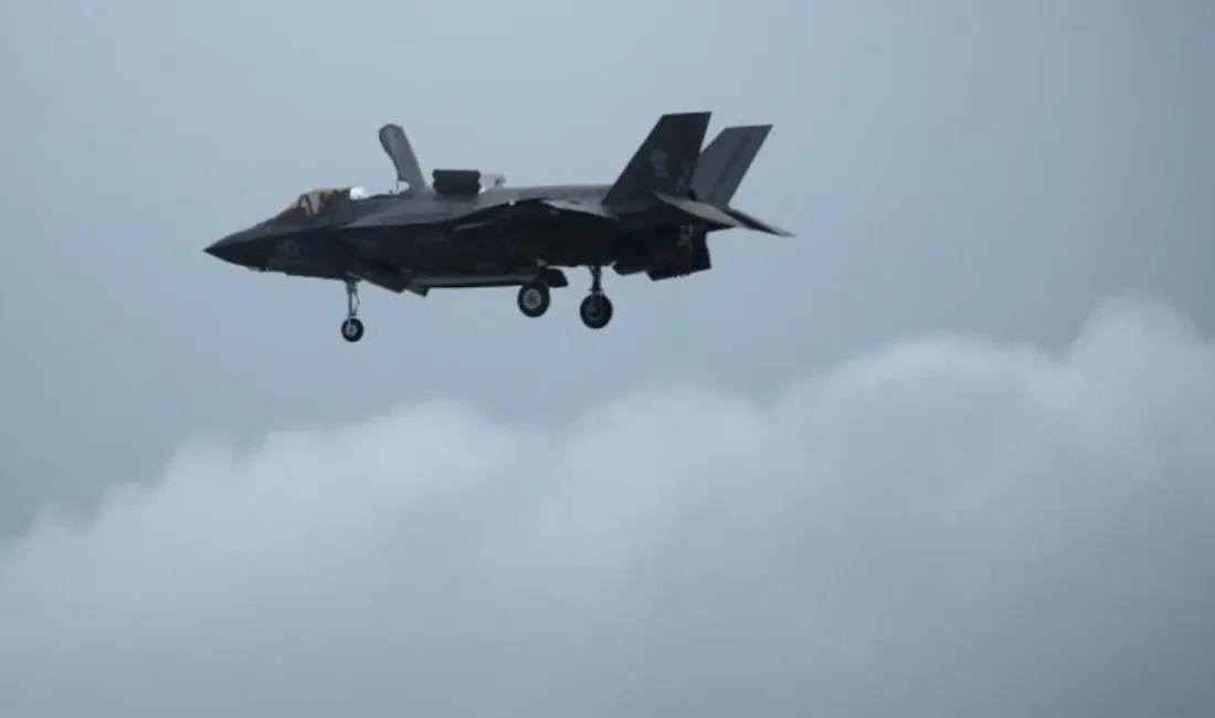 CENTCOM doğruladı, ABD'ye ait F-35 savaş uçağı İran üzerinde vuruldu.