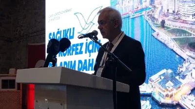 İzmir Büyükşehir Belediyesi öncülüğünde düzenlenen çalıştayda İZDENİZ Başkanı Işıkhan Güler’den