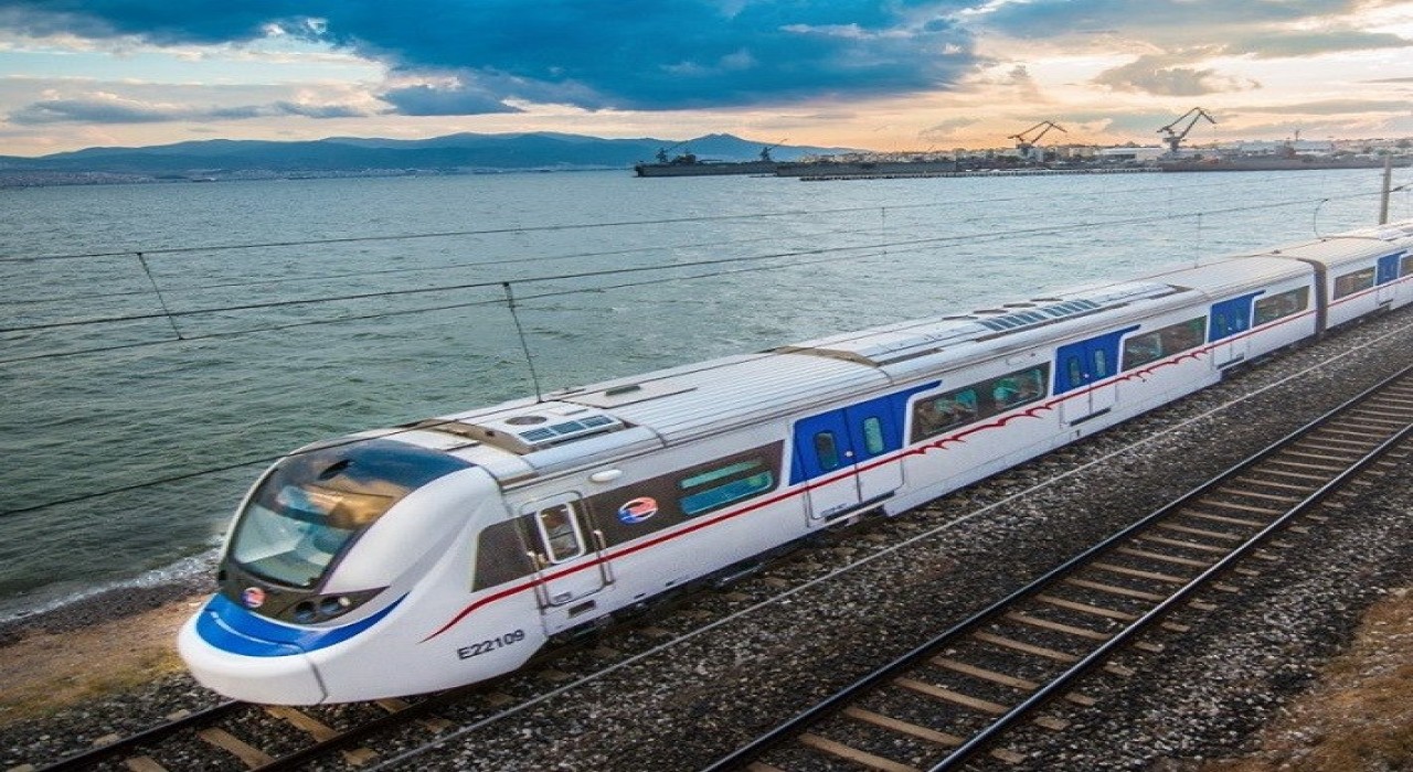 İzmir Büyükşehir Belediye Meclisi, İZBAN bünyesinde çalışan personelin açtığı alacak