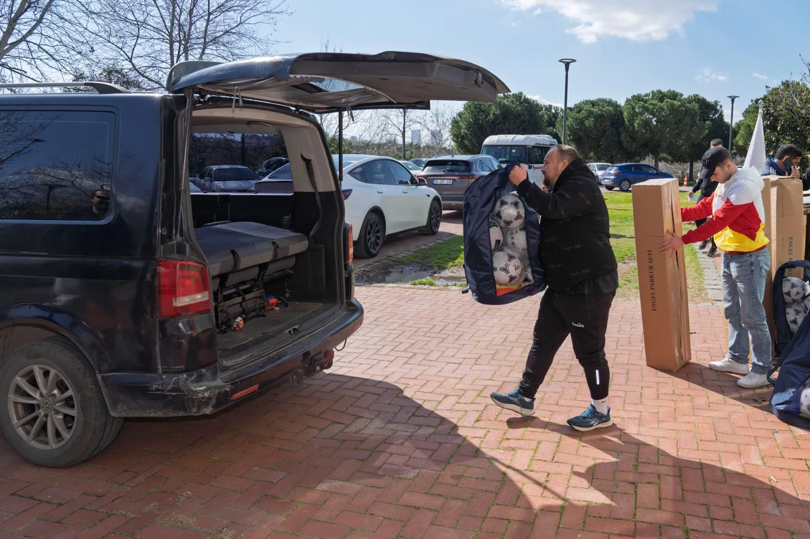 İzmir’de amatör spora 25 milyonluk can suyu: Genç yeteneklere "Büyükşehir" koruması 1 İzmir’de amatör spora 25 milyonluk can suyu: Genç yeteneklere "Büyükşehir" koruması