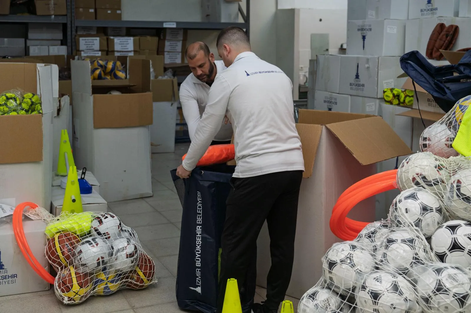 İzmir’de amatör spora 25 milyonluk can suyu: Genç yeteneklere "Büyükşehir" koruması 3 İzmir’de amatör spora 25 milyonluk can suyu: Genç yeteneklere "Büyükşehir" koruması