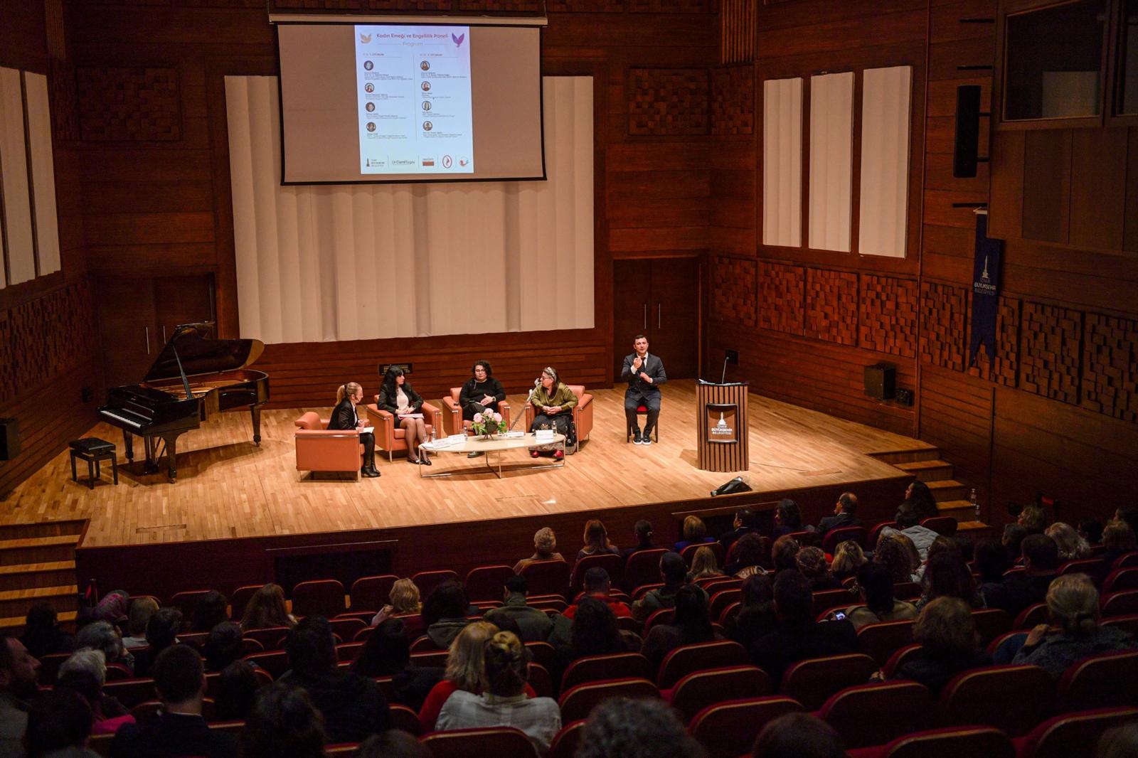 AASSM’de tarihi buluşma! CHP Genel Başkan Yardımcıları ve İzmir’in kadın