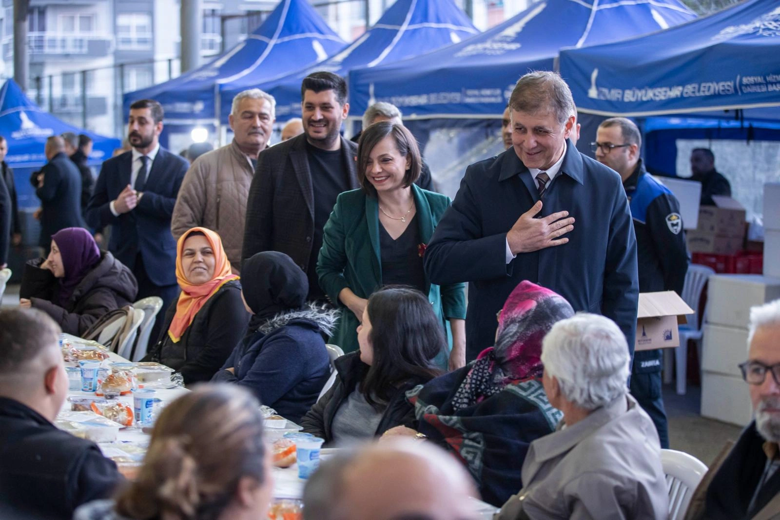 Tugay'dan Kadir Gecesi birlik ve beraberlik vurgusu: “Ayrışmadıkça başa çıkamayacağımız hiçbir şey yok”