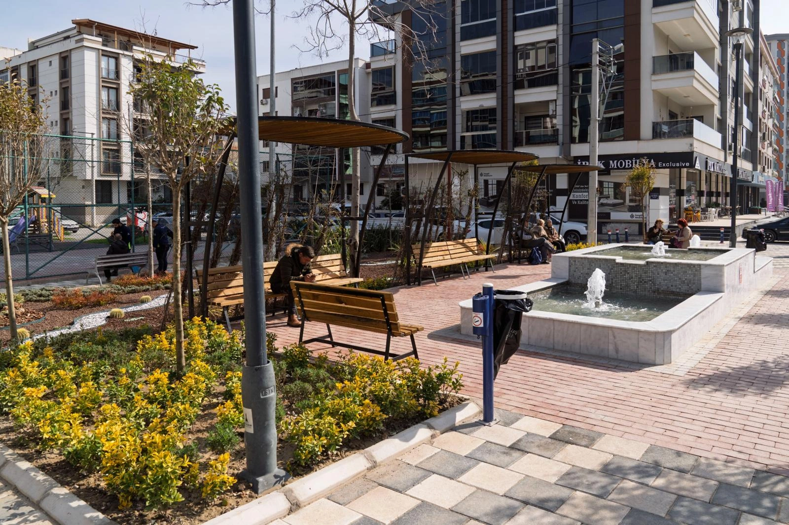 Karşıyaka Dedebaşı’na yeni yaşam alanı: Atıl alanlar parka dönüşüyor