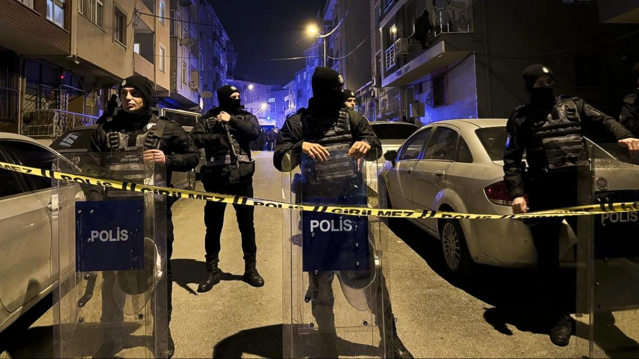 Turgutlu’da katliam gibi gece: Boşanma aşamasındaki eşi ve ailesini yok etti!