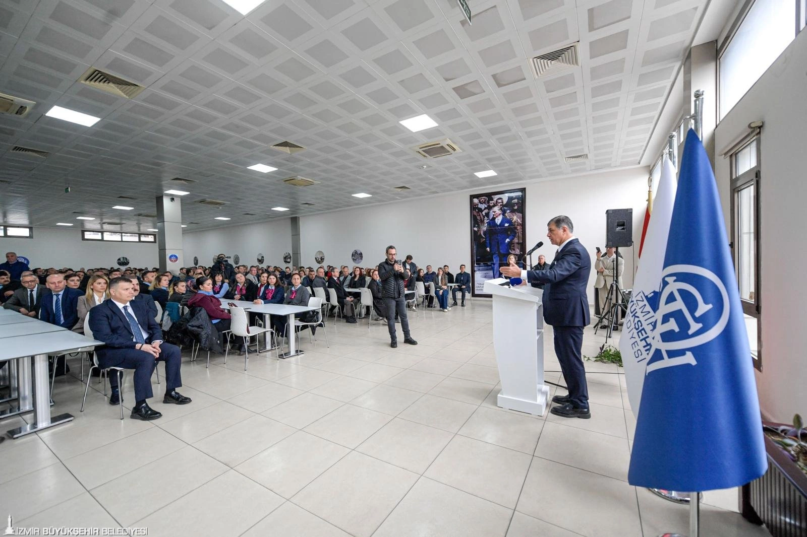 Başkan Tugay’dan flaş "Ücretsiz Ulaşım" açıklaması: "Gelecek vizyonum bu!"