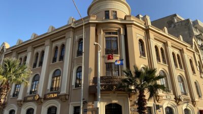 Meslek Fabrikası’na yönelik tahliye sürecini yürüten İzmir Vakıflar Bölge Müdürlüğü’nün