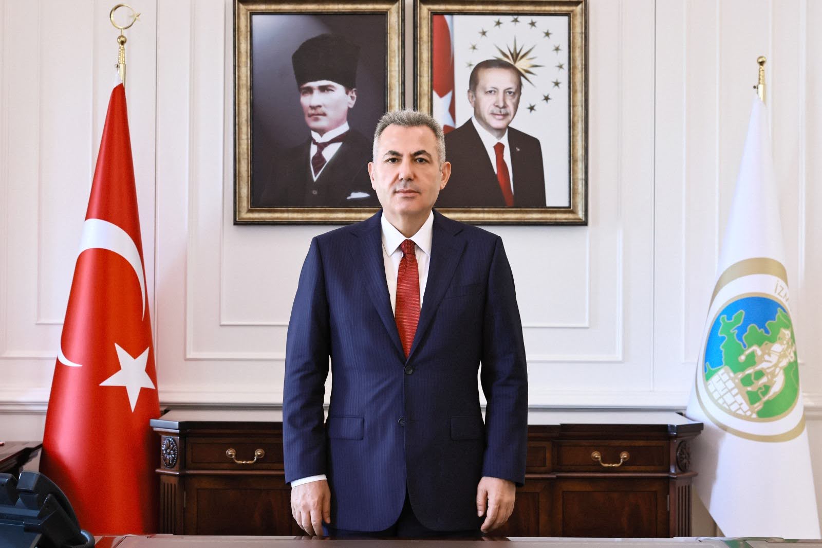 İzmir Valisi Elban’dan bayram mesajı: "Kardeşlik bağlarımızı güçlendirelim"