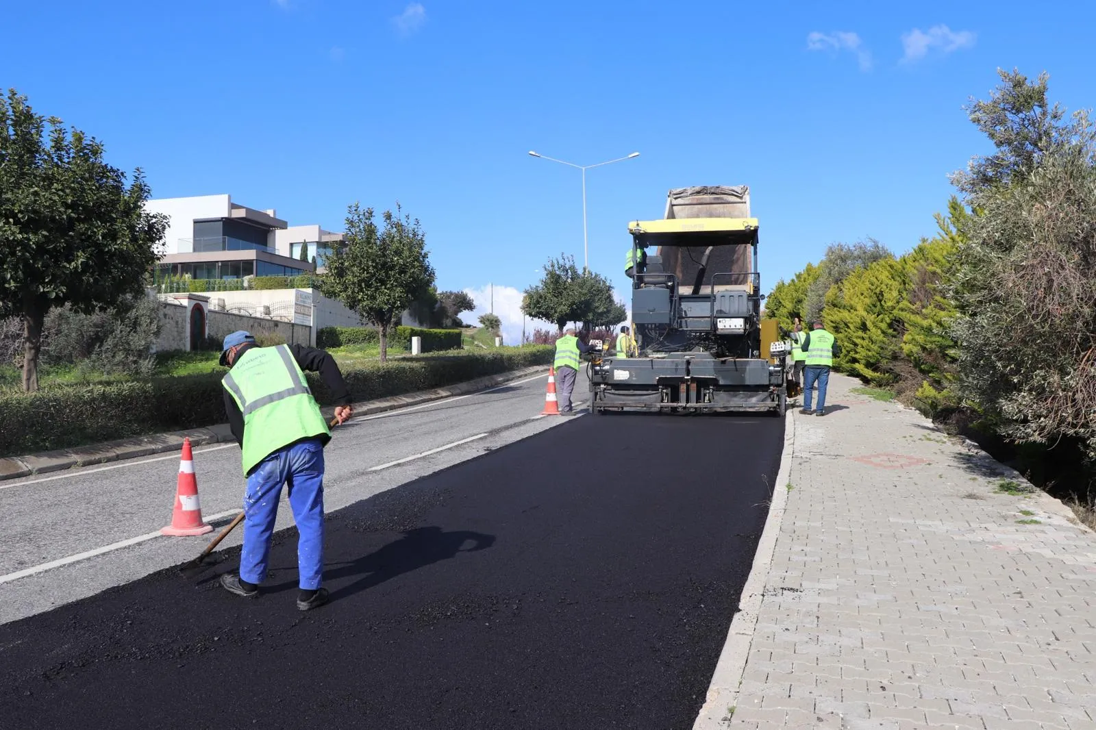 İZBETON yeni üretim tesisiyle kapasitesini artırıyor İzmir’de yenilenmeyen yol kalmayacak