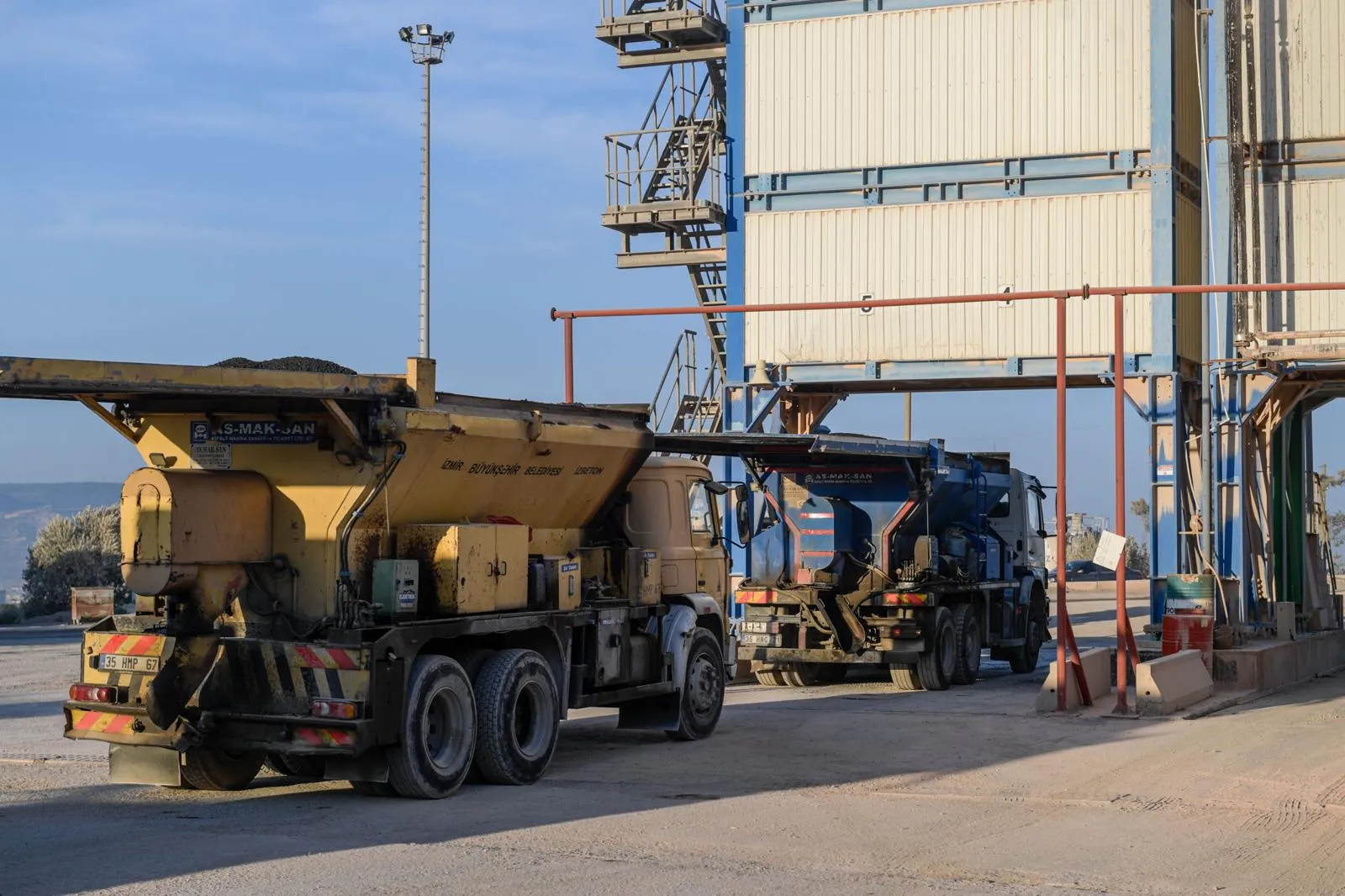 İZBETON yeni üretim tesisiyle kapasitesini artırıyor İzmir’de yenilenmeyen yol kalmayacak