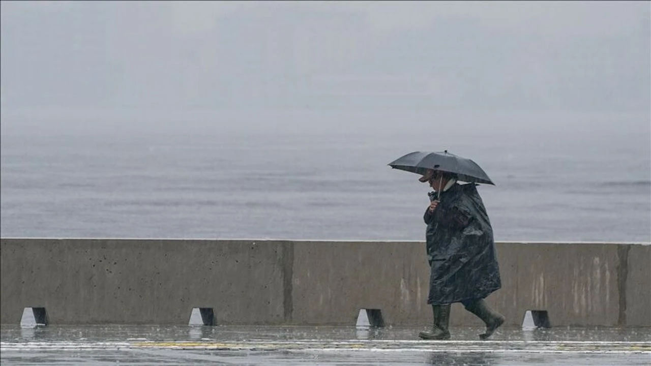 Meteorolojiden İzmir'e Sarı Kod'lu uyarı: Metrekareye 60 kilo yağış düşebilir