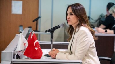 İzmir Büyükşehir Belediyesi ile Karşıyaka Belediyesi arasındaki "mali destek" tartışması,