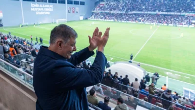 İzmir Büyükşehir Belediye Başkanı Dr. Cemil Tugay, Karşıyaka ile Eskişehirspor