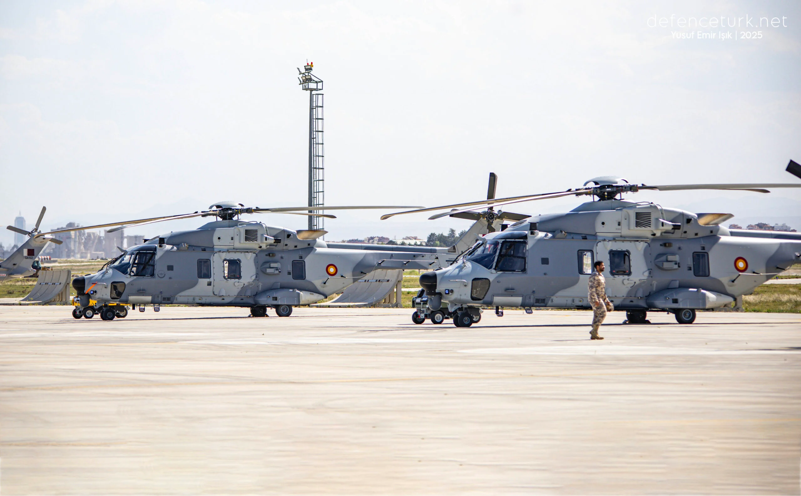 Katar’da helikopter düştü: Binbaşı ve teknisyenler şehit