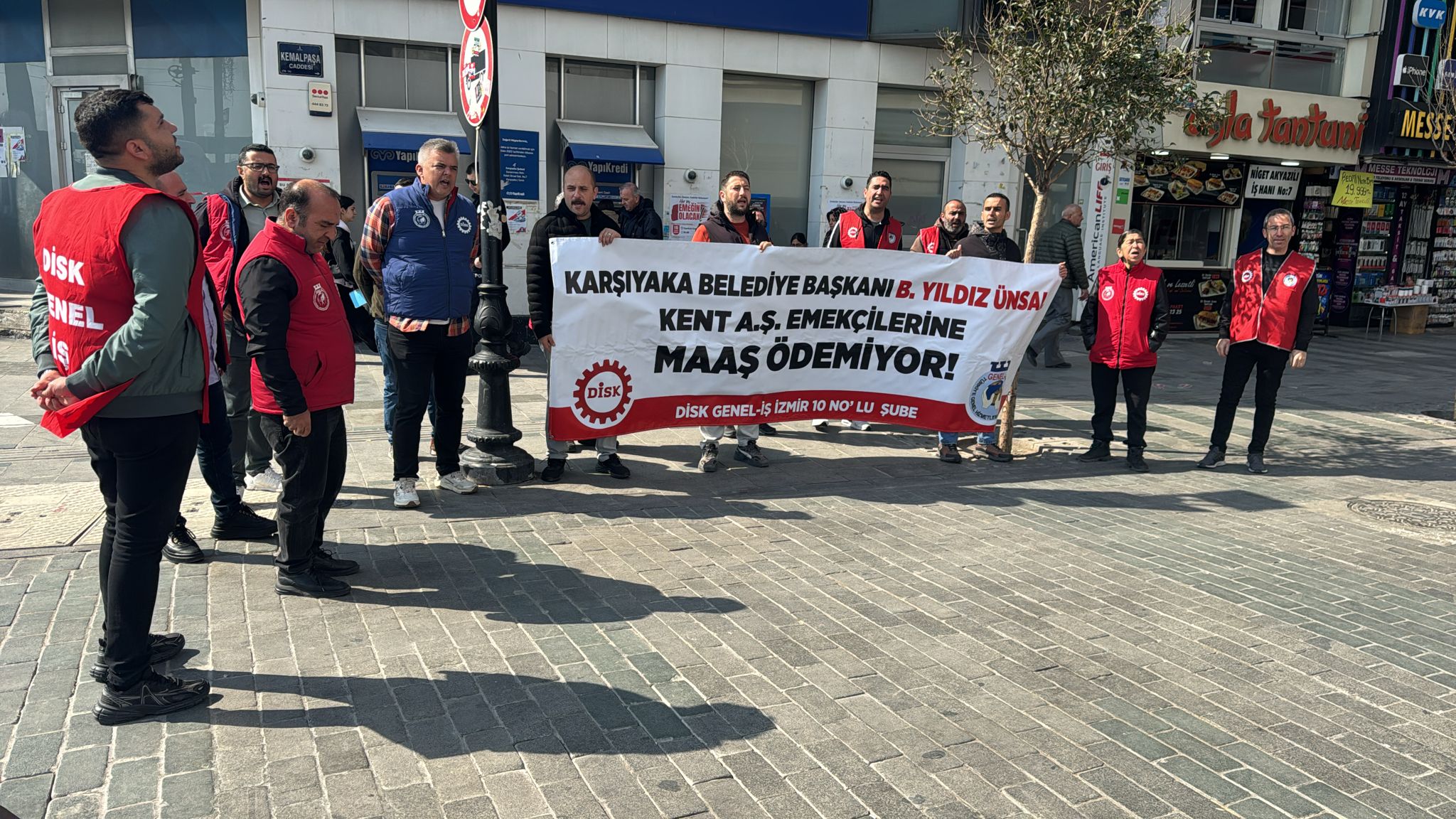 Karşıyaka'da personele rekor promosyon: Maaş eylemine 3 gün mola