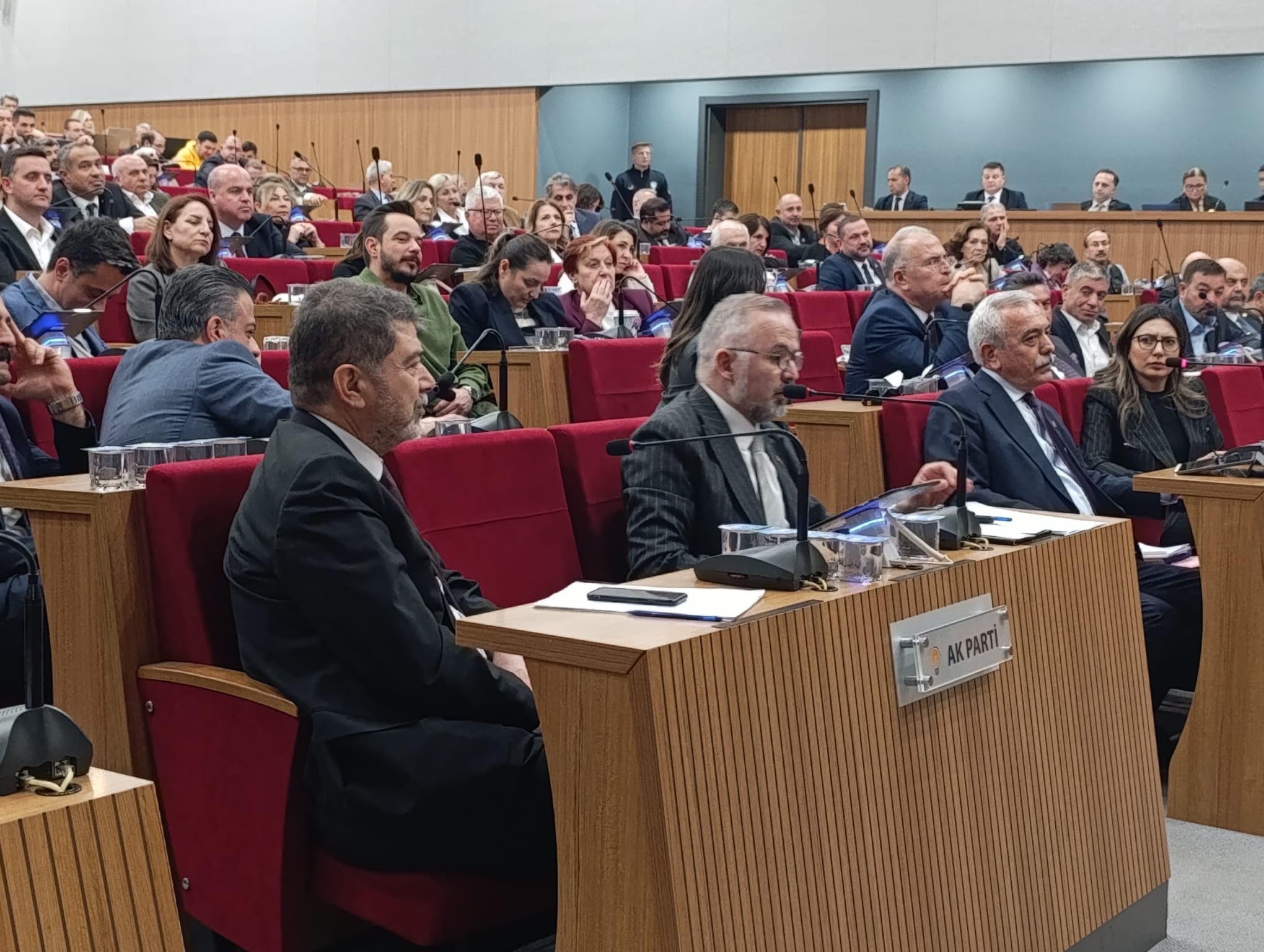 AK Partili Yıldız'dan Vakıf savunması: 'El koyma yok, kanunun uygulanması var'