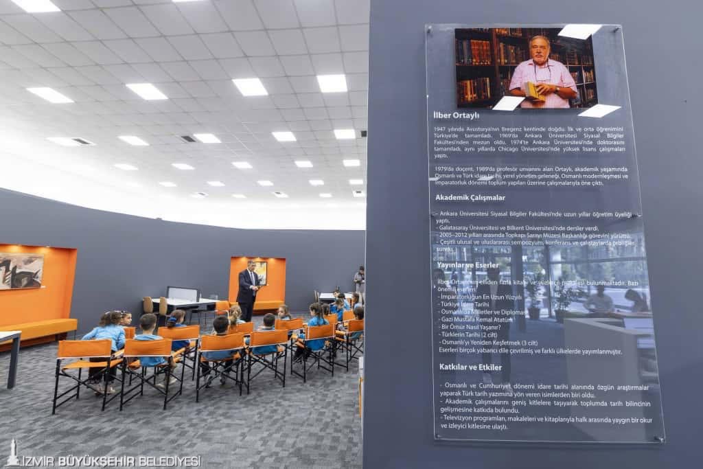 İzmir'de büyükşehirden 'ekonomik krize' karşın 2 yılda 42,5 milyar liralık yatırım 23 İzmir'de büyükşehirden 'ekonomik krize' karşın 2 yılda 42,5 milyar liralık yatırım