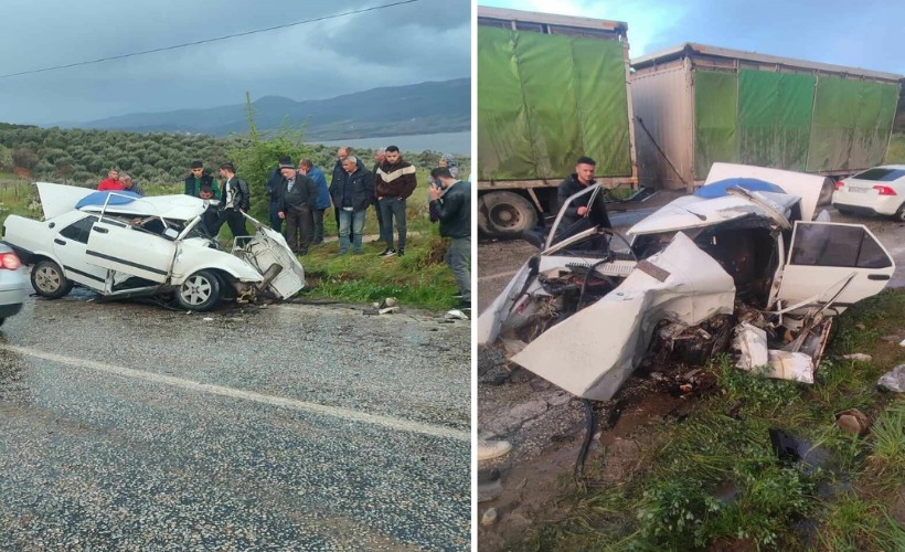 Manisa'nın Alaşehir ilçesinde otomobil ile canlı hayvan taşıyan bir TIR'ın