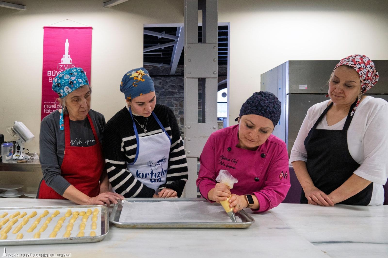 İzmir'de kadın ve çocuk odaklı sosyal politikalar: