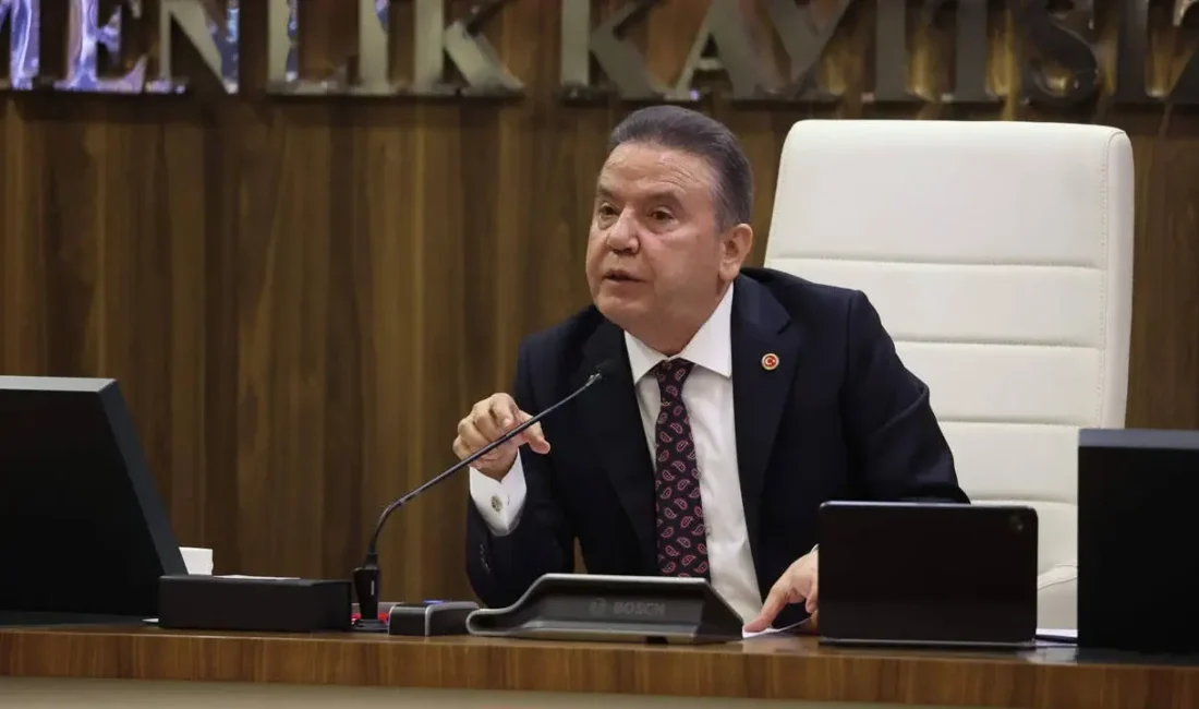 İBB soruşturması kapsamında Antalya'da gözaltına alınan tutuklu Belediye Başkanı Muhittin