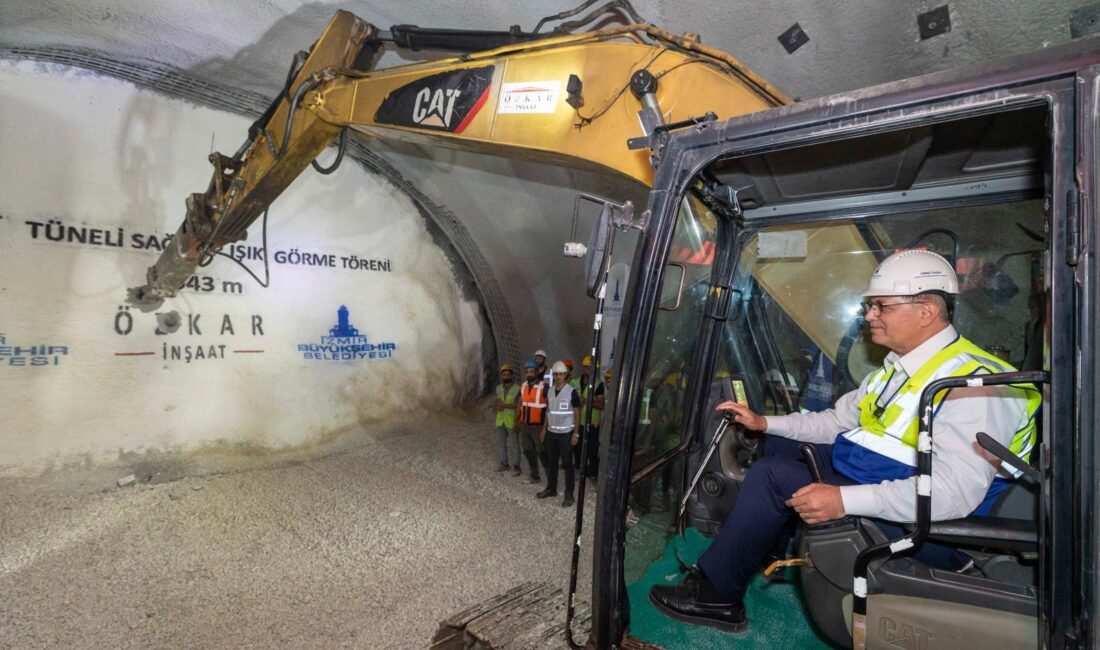İzmir Büyükşehir Belediye Başkanı Dr. Cemil Tugay, görevdeki ikinci yılını