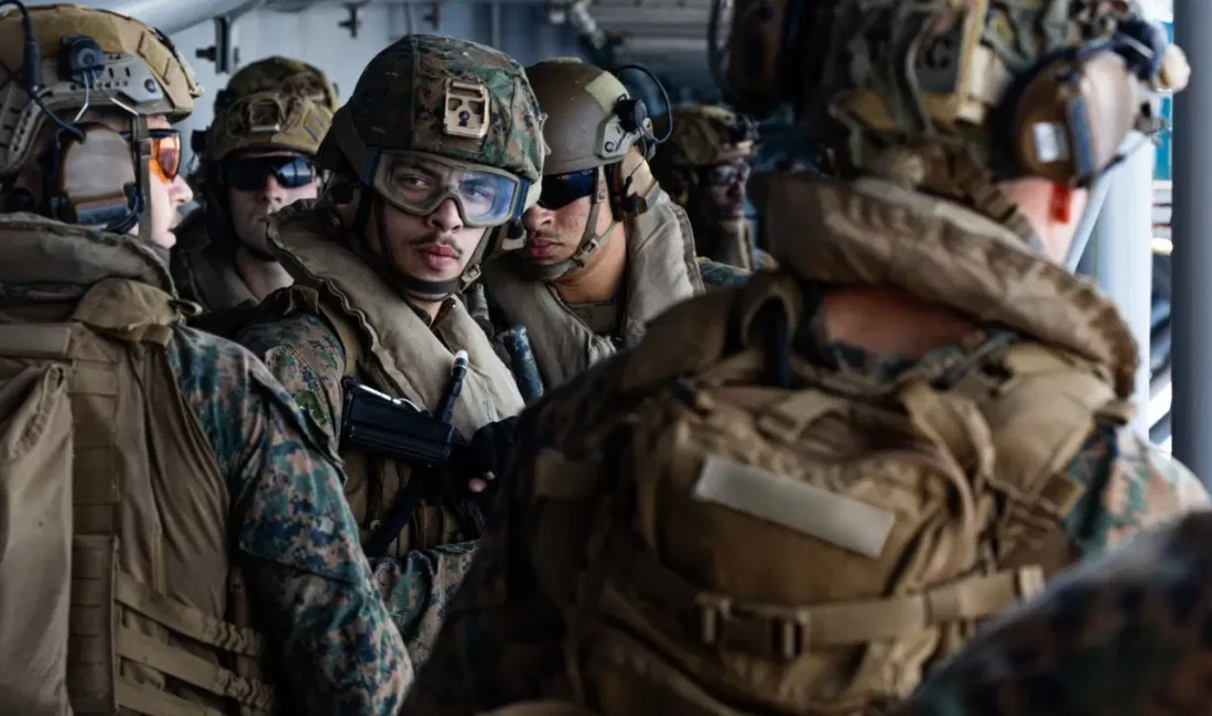 CENTCOM duyurdu: USS Tripoli savaş gemisi bölgeye ulaştı. 6 Nisan