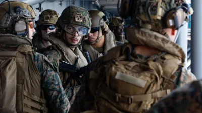 CENTCOM duyurdu: USS Tripoli savaş gemisi bölgeye ulaştı. 6 Nisan