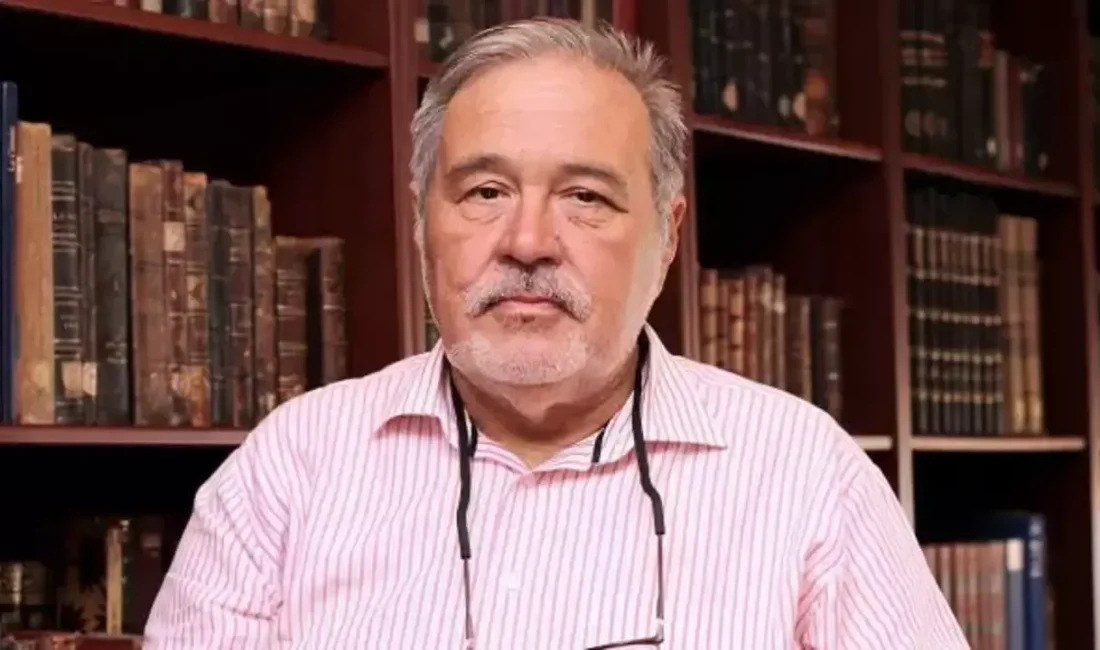 Türkiye'nin en önemli entelektüellerinden, tarih bilincini geniş kitlelere sevdiren Prof.