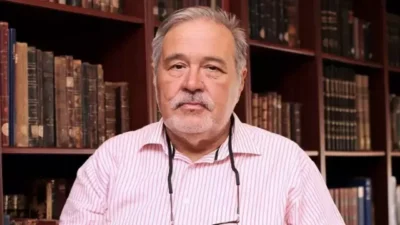 Türkiye'nin en önemli entelektüellerinden, tarih bilincini geniş kitlelere sevdiren Prof.