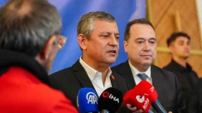 CHP Genel Başkanı Özgür Özel, memleketi Manisa’da katıldığı iftar programında