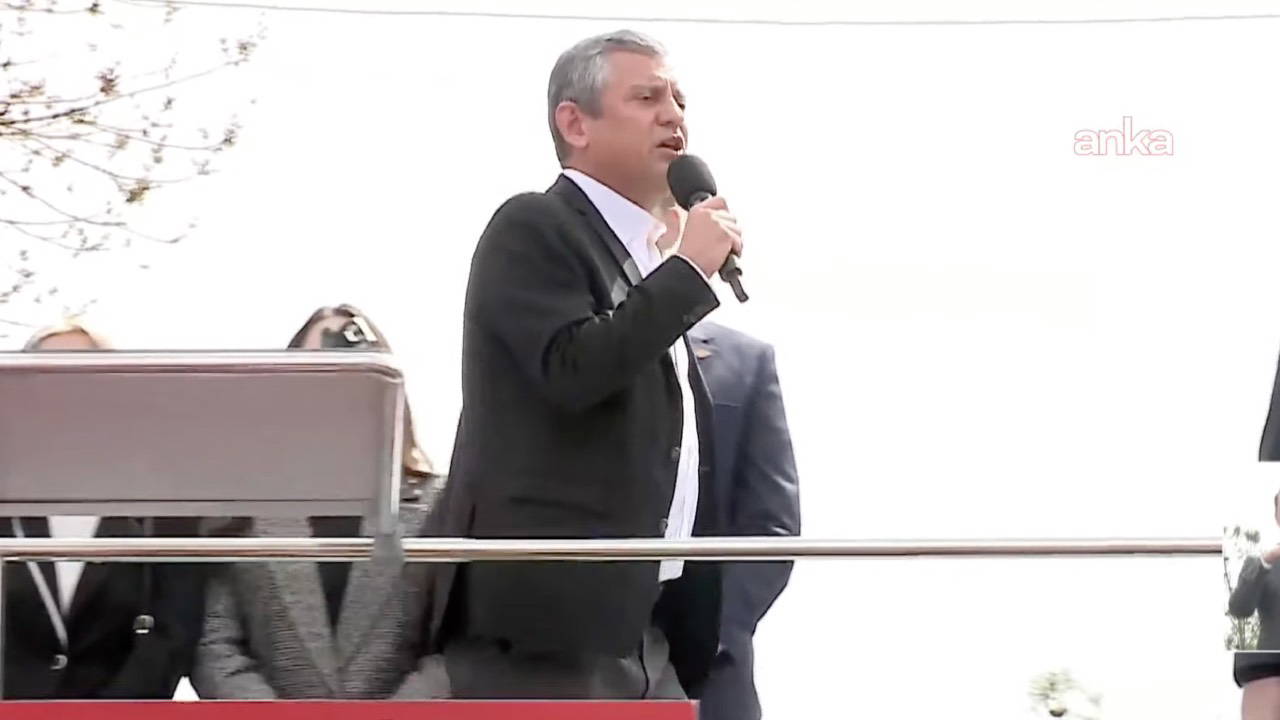 Özel Uşak'ta: 'Birileri olağanüstü zenginleşiyor; bir milletvekili 20 milyonluk saat takıyor'