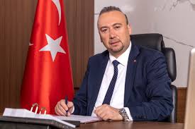 İstanbul merkezli yürütülen "rüşvet" operasyonu kapsamında gözaltına alınan CHP'li Uşak