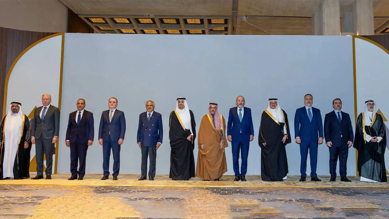 Riyad'da ‘İran' muhtırası: 12 ülkeden kınama!