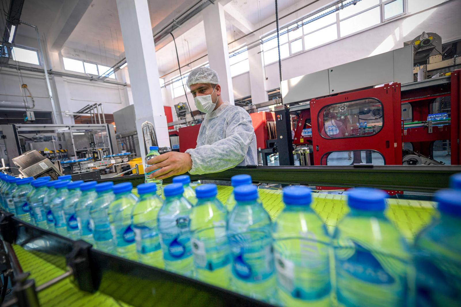 İzmir'in TSE onaylı 'Şaşal Su' yeni tasarımla raflarda: Üretimde rekora koşuyor