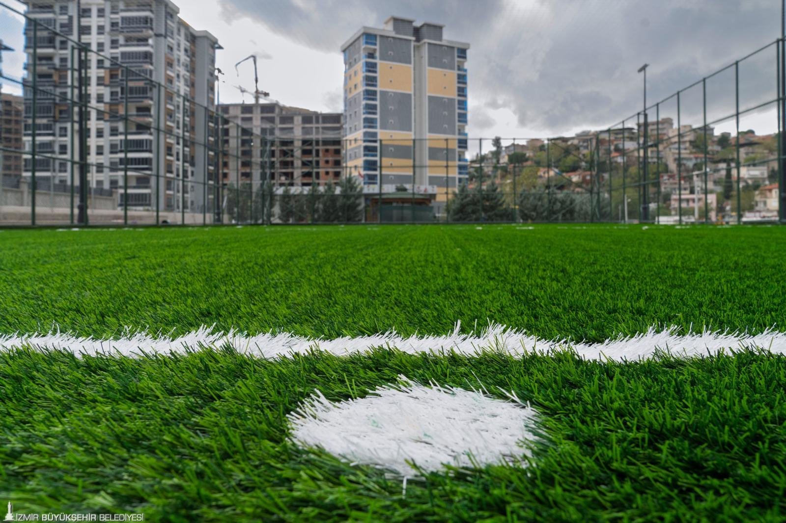 İzmir’de kültürden spora büyük dönüşüm: Simge yapılar küllerinden doğuyor