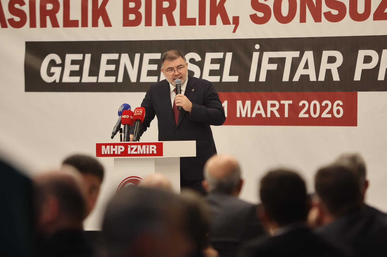 AK Parti İzmir İl Başkanı Saygılı, MHP iftarında konuştu: "Teslim etmeyeceğiz"