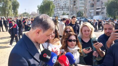 İzmir Büyükşehir Belediye Başkanı Dr. Cemil Tugay, mikro orman açılışının