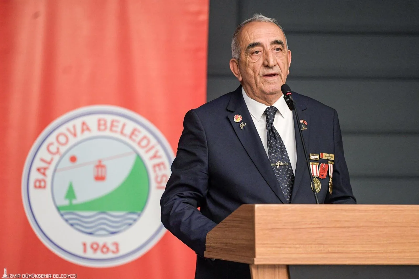 Başkan Tugay'dan Balçova'da vefa iftarı: “Sizler bu milletin baş tacısınız”