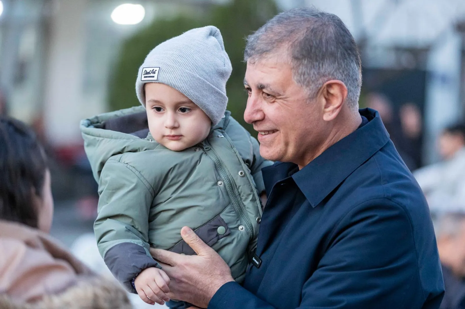 Tugay Bornova'dan söz verdi: Bayramlıksız çocuk kalmayacak