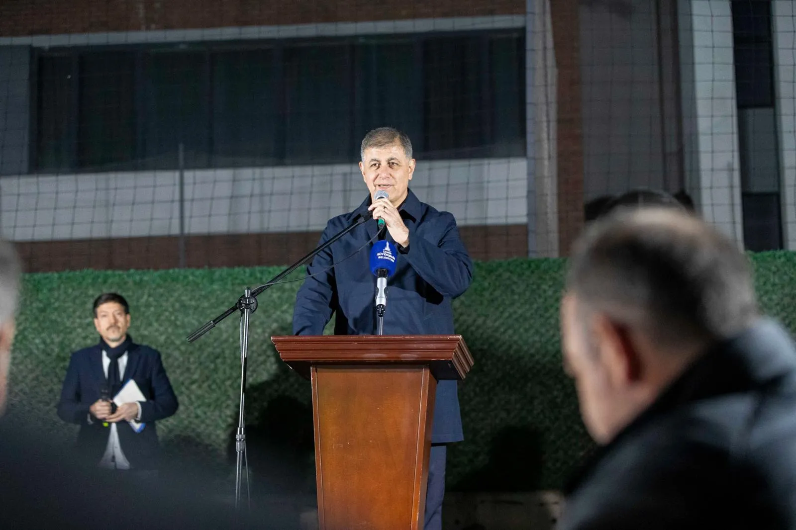 Tugay Bornova'dan söz verdi: Bayramlıksız çocuk kalmayacak